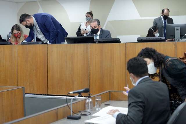 Aprovado novo parecer sobre o PLC da previdência