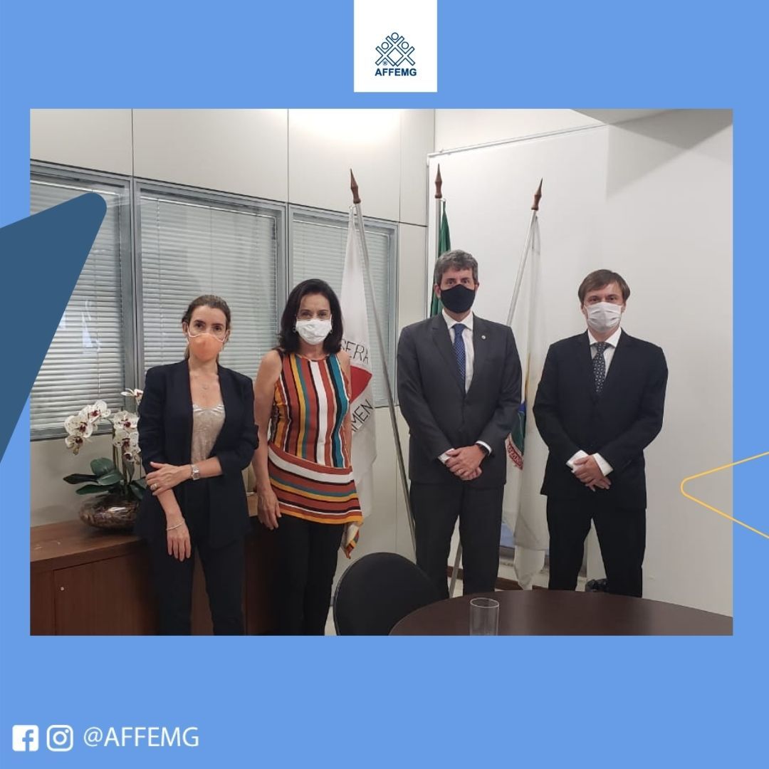 A Diretora-Presidente da AFFEMG, Maria Aparecida Meloni, Papá, e o Presidente do Sindifisco-MG, Marco Couto, reunem-se com o Procurador Geral do Estado