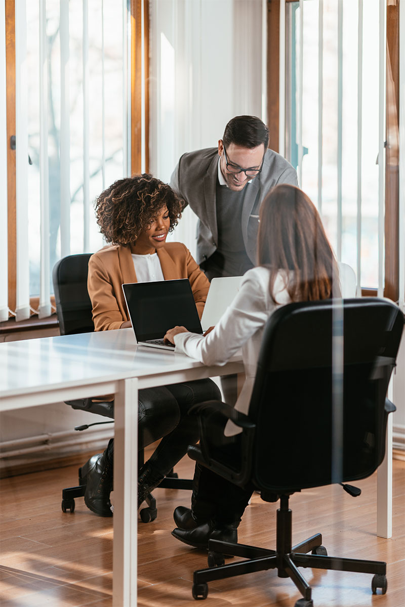 Leading B2B Marketing Agency Consultant