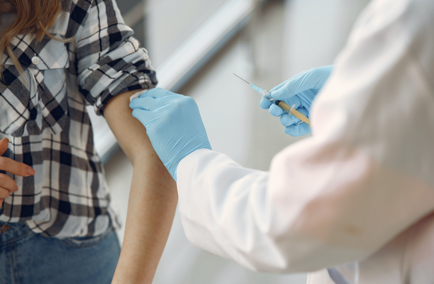Person with epilepsy getting COVID-19 vaccine
