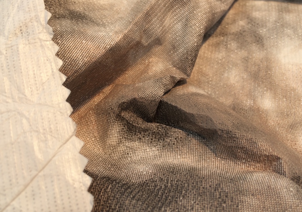 Hyperbola 100% PE recycled © Anne Prahl