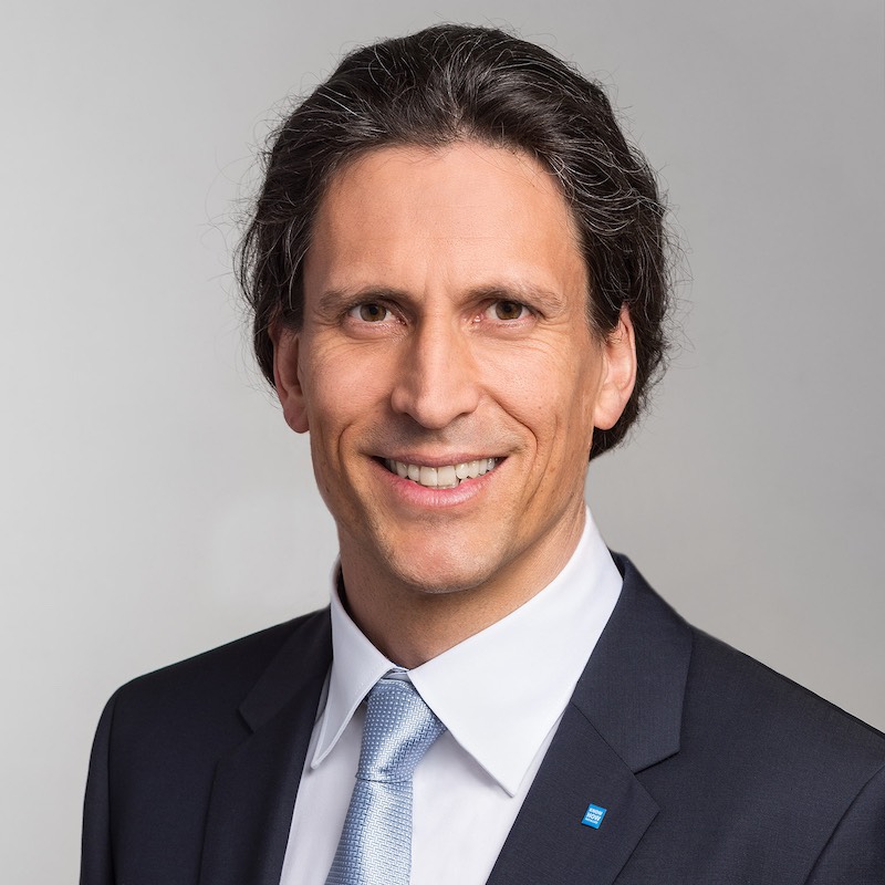 Webinar Host Frederik Schröder