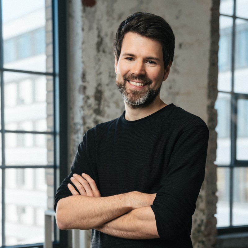 Webinar Host Frederik Schröder