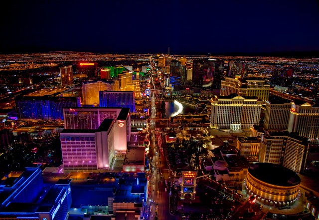 las vegas strip at night