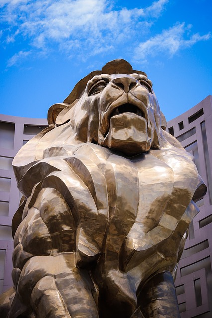 mgm grand bronze lion