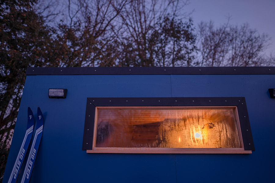 Mobile sauna window fogged up from outside