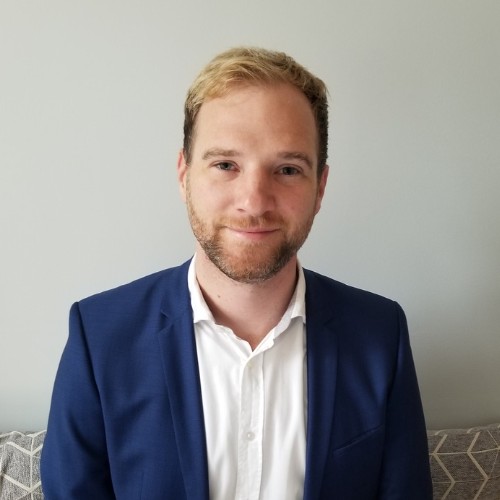 Avatar image of male testimonial writer.