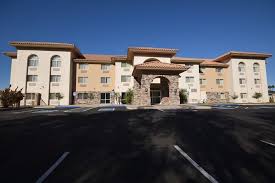 Country Inn & Suites