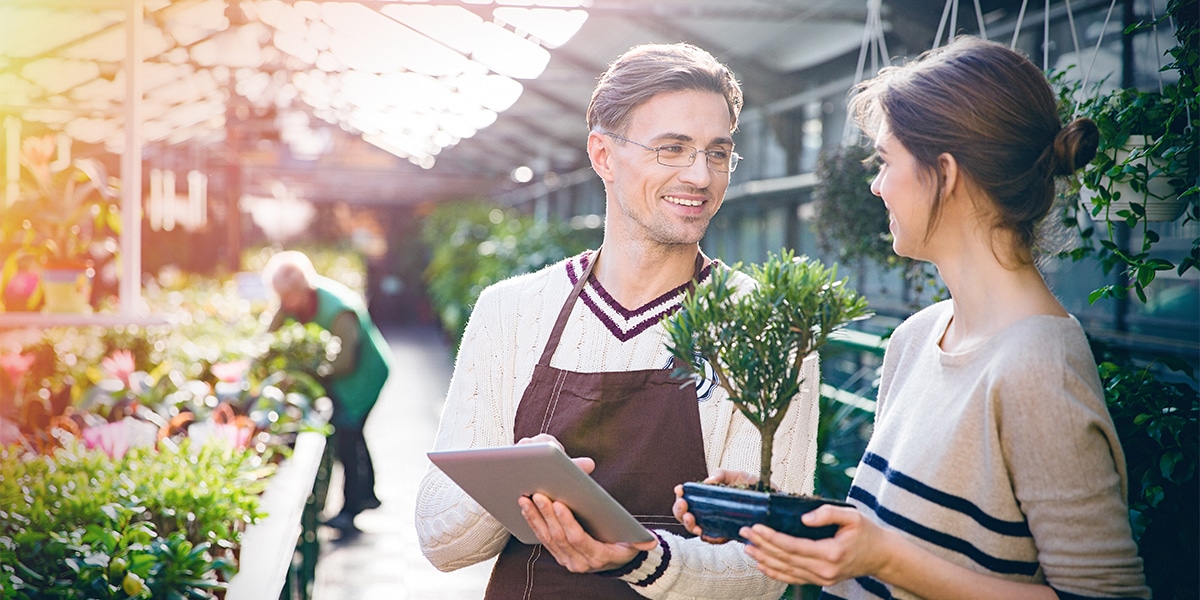 How to Delight Online Customers with "Face to Face" Sales Tactics