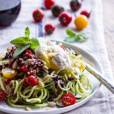 Low carb: Zucchini Pasta, Poached eggs and Cherry Tomato Basil Sauce.