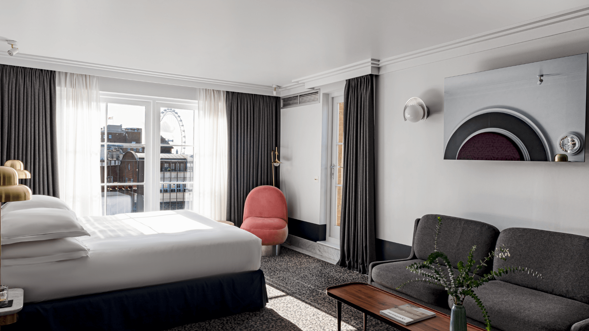 Grand London Eye Room henrietta hotel london