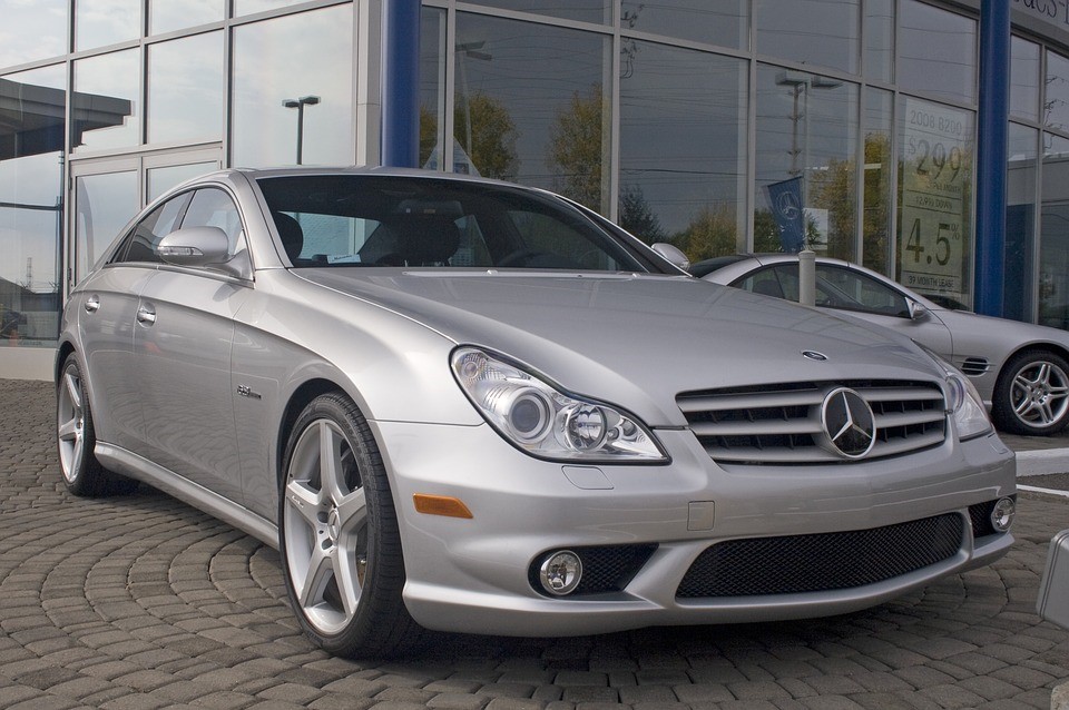 Looking for a Lexus? Get a self-employed car loan through Car Loans Canada
