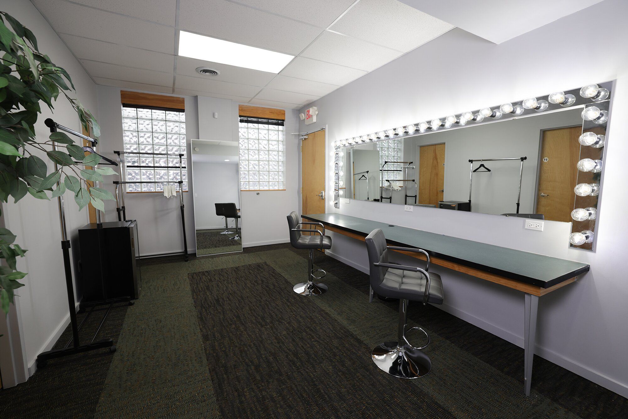 Creative House Studios | Rent Photo & Video Production Studio