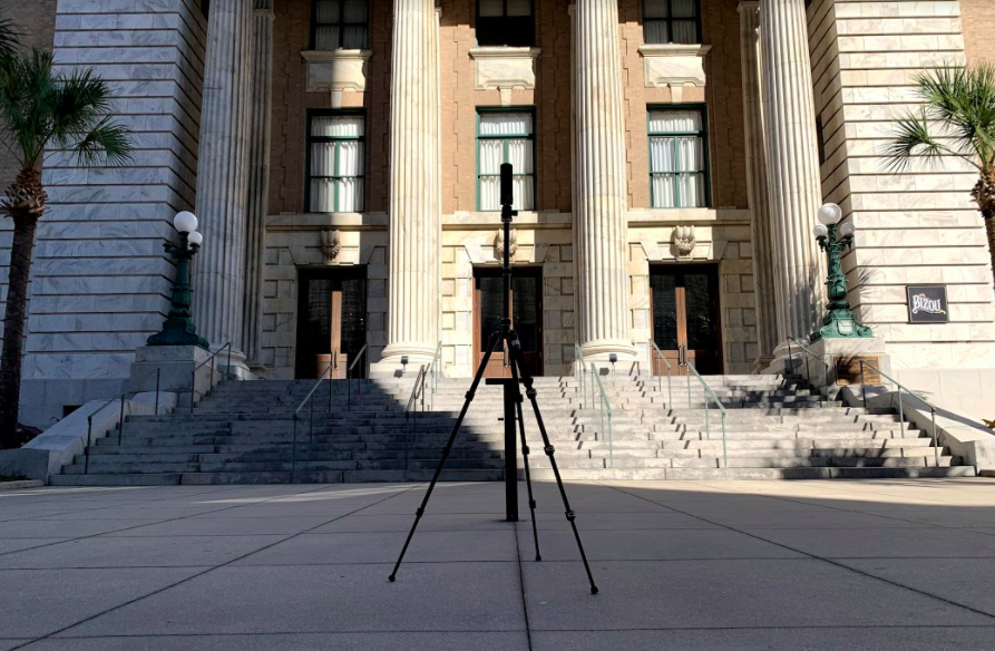 Tripod capture
