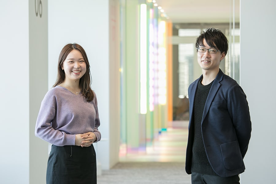 石井 宏武 氏、邵 萌 氏の写真