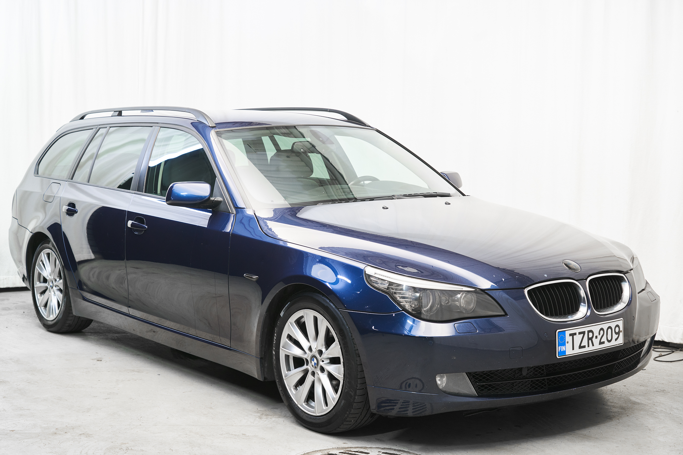 BMW 525