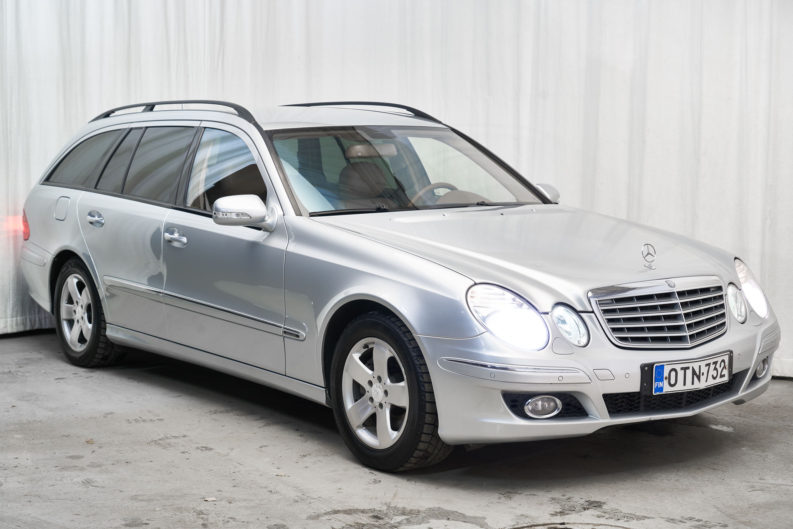 Mercedes-Benz E 320