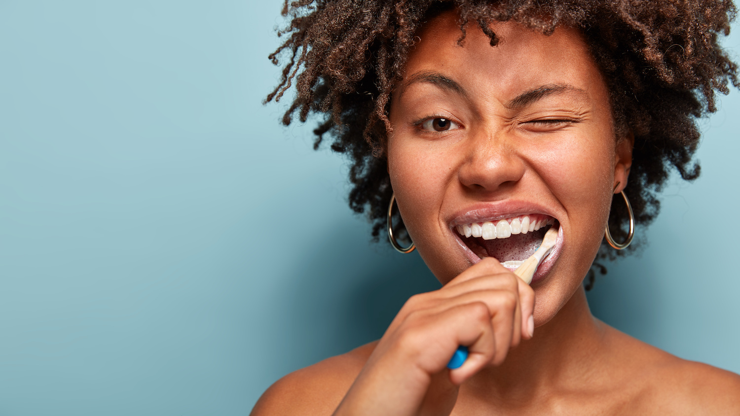 Do You Have To Brush Veneers