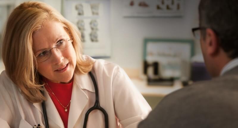 female doctor speaking to patient 