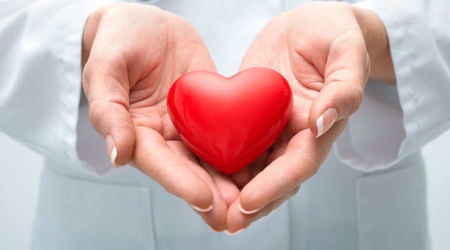 pharmacist_heart_hands