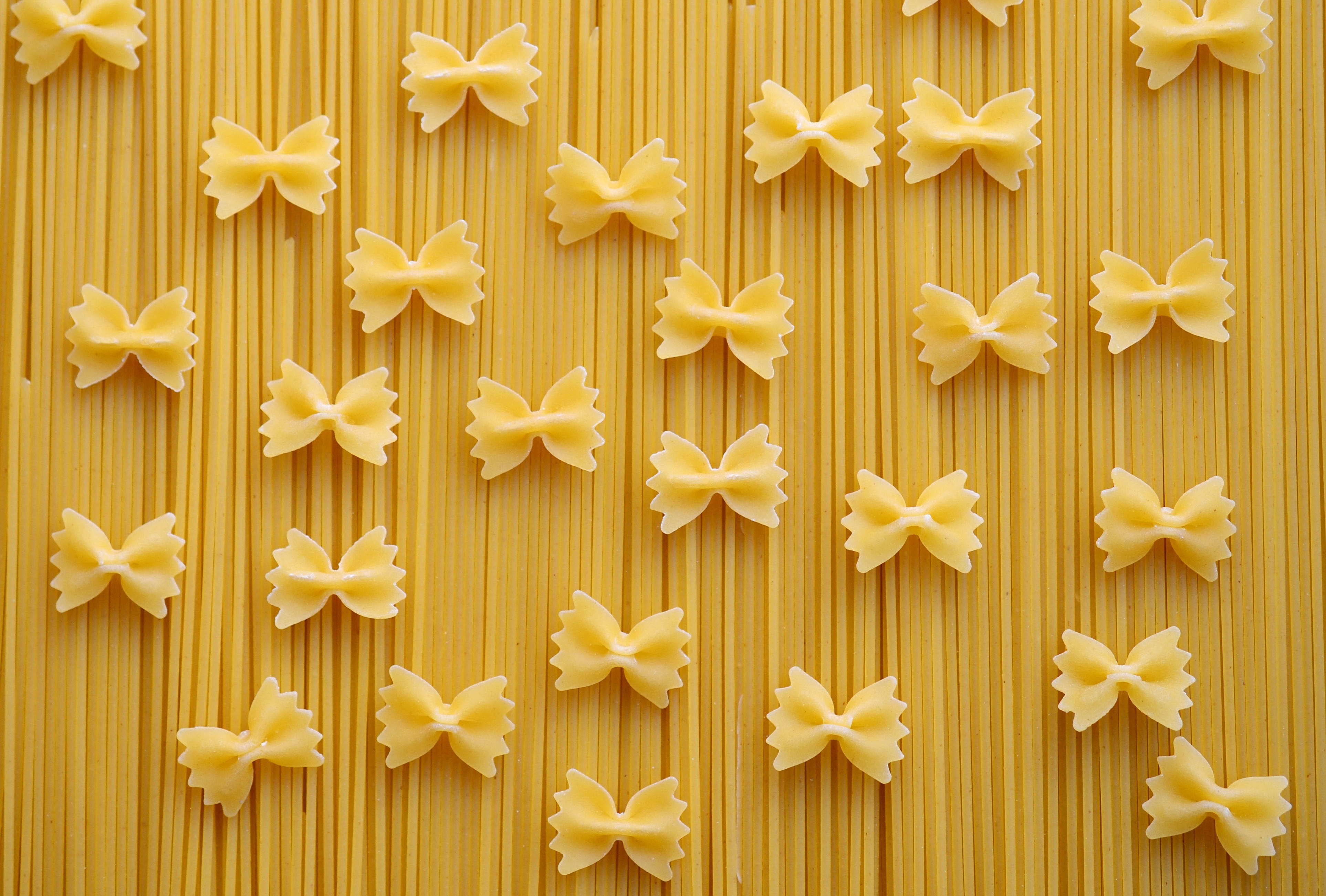 peas love pasta|noodles-pasta-spaghetti-farfalle-42326|healthy-pasta