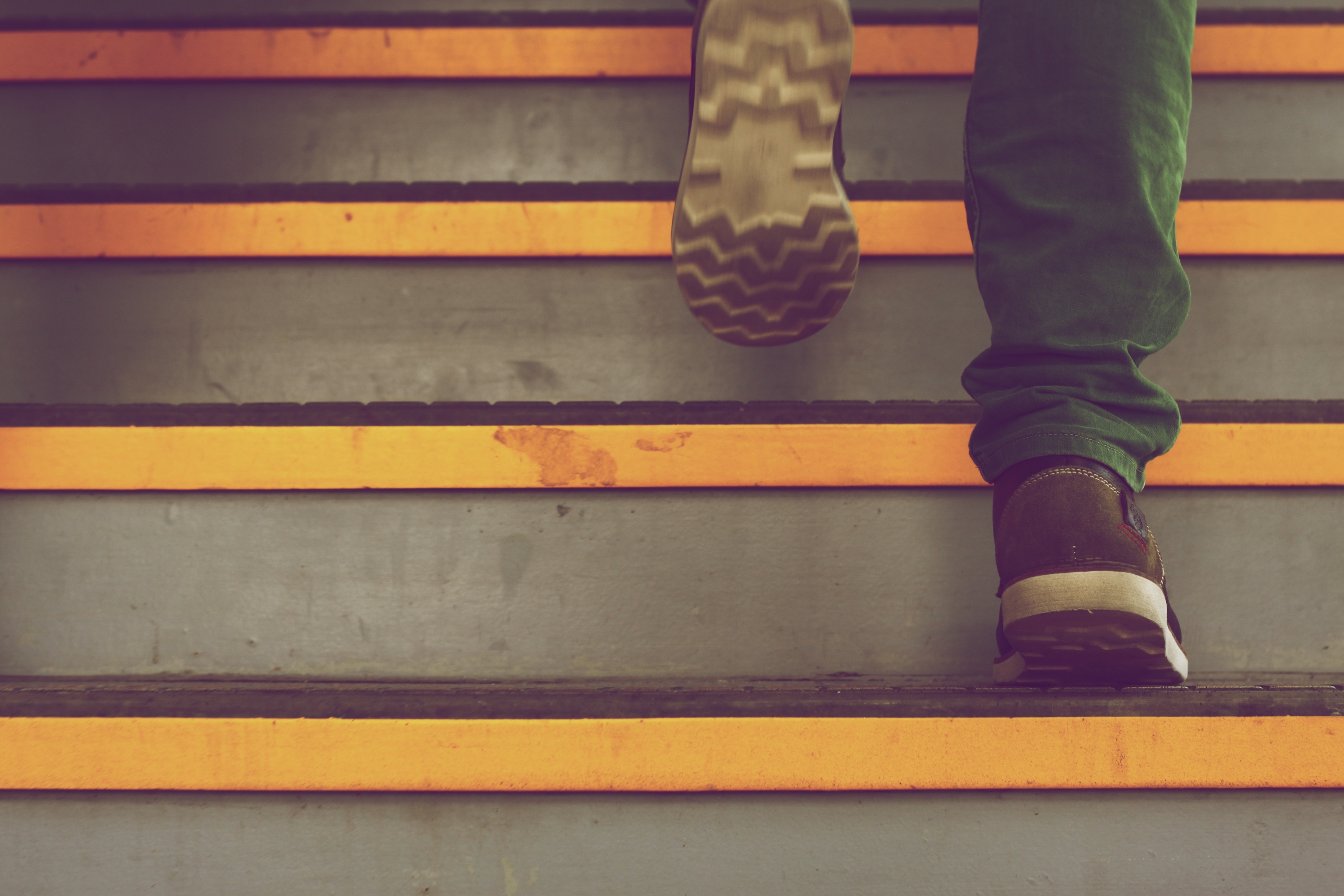 jake-hills-389-unsplash|step-it-up|gaelle-marcel-161096-unsplash