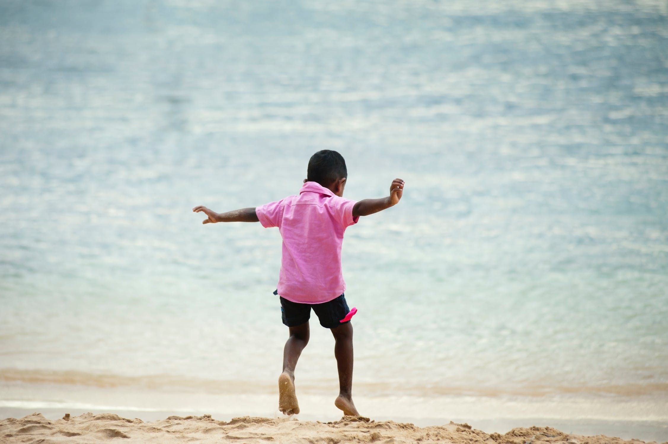 beach walk|walking-on-the-beach|beach-walk