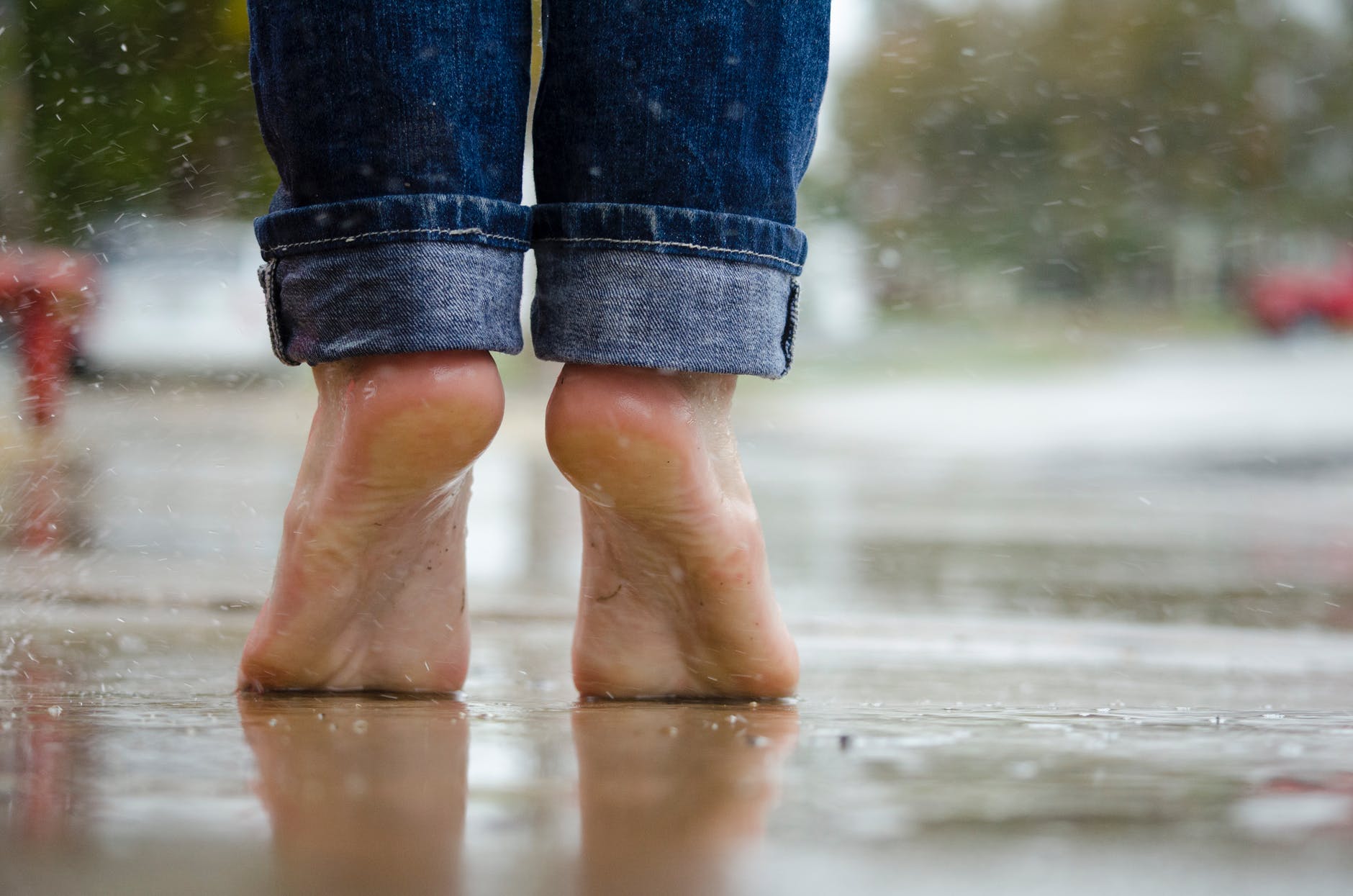 Feet and Low back pain|Feet-and-Low-back-pain