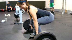 Girl-Deadlifting