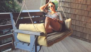 Porch-Girl