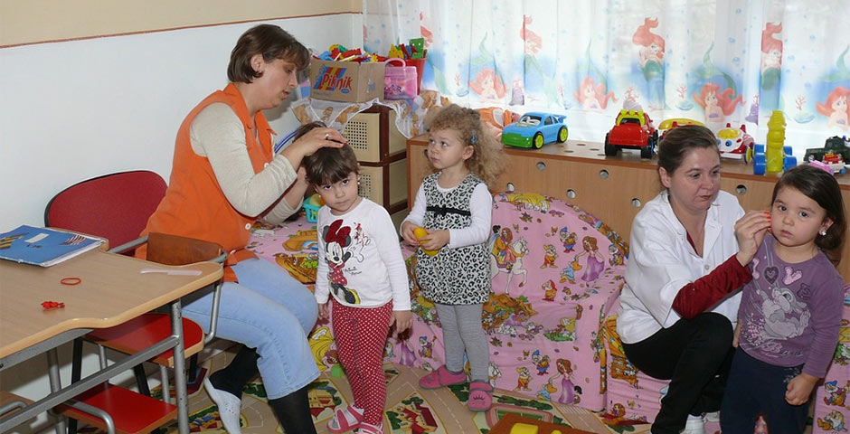 school-nurse-carmel-fishers-lice-treatment-checks