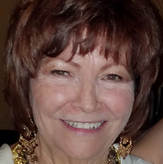 Gloria Flores