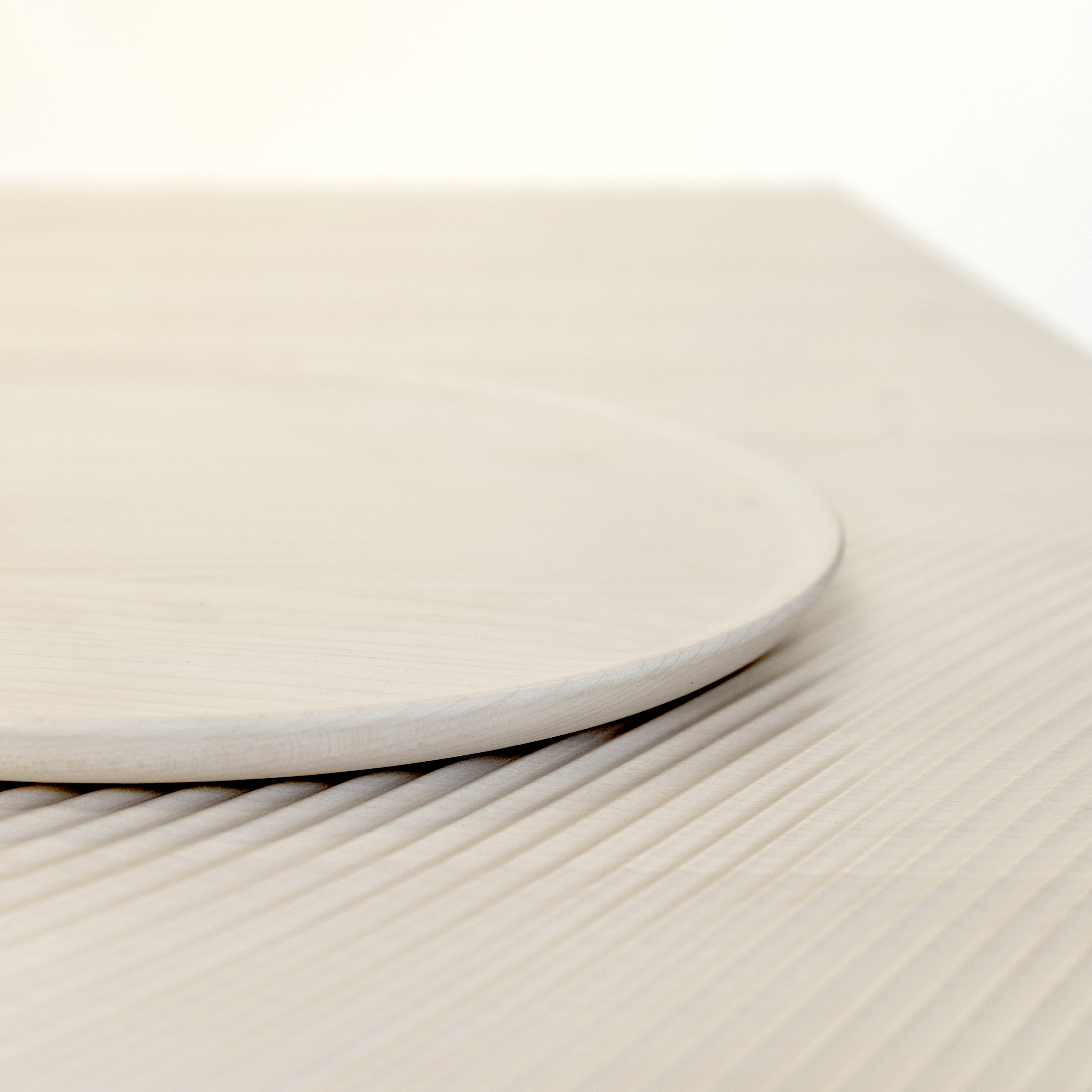 Sakyu Table