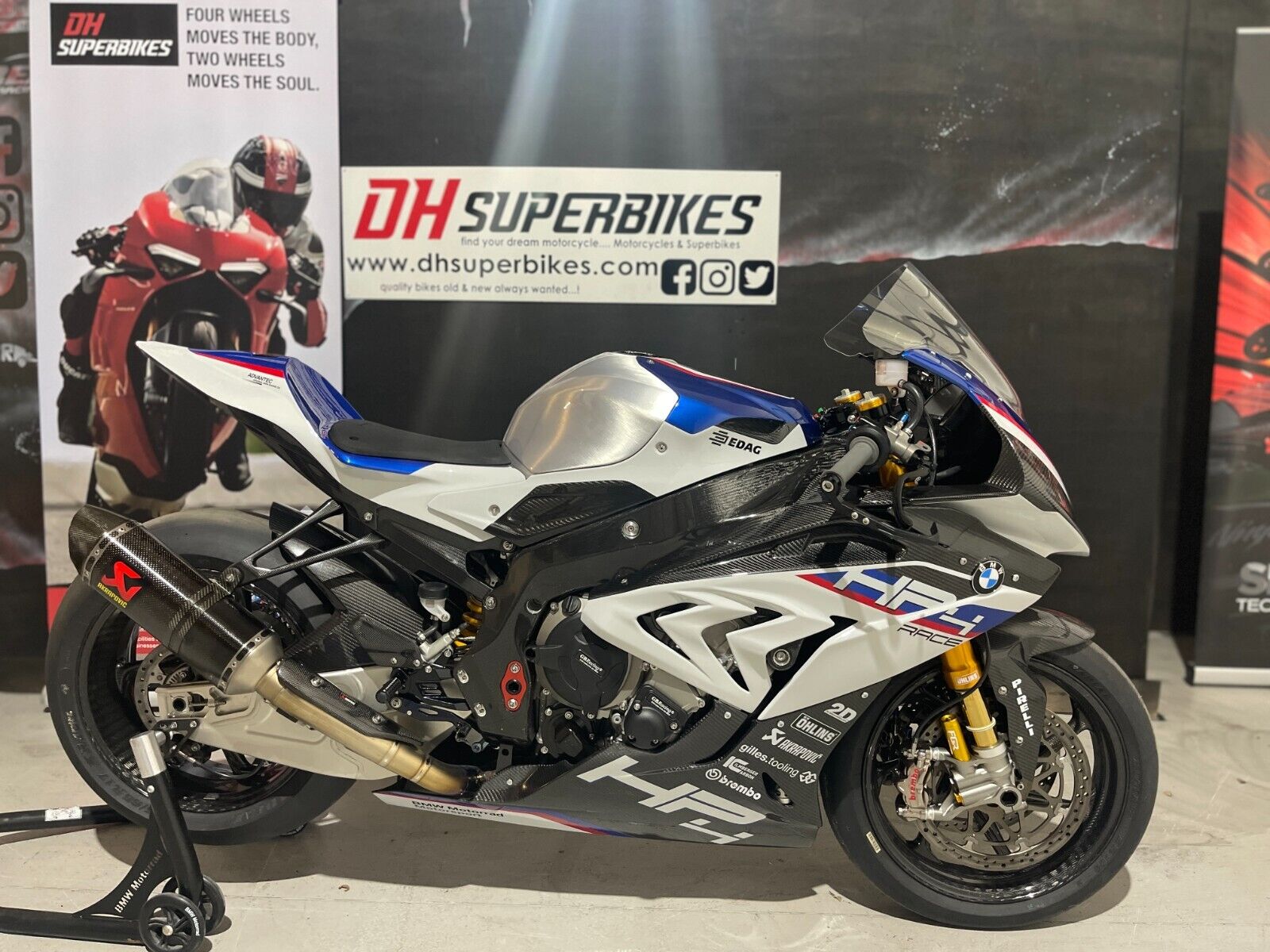 BMW HP4 RACE PRE-COLORED EDITION main image 0