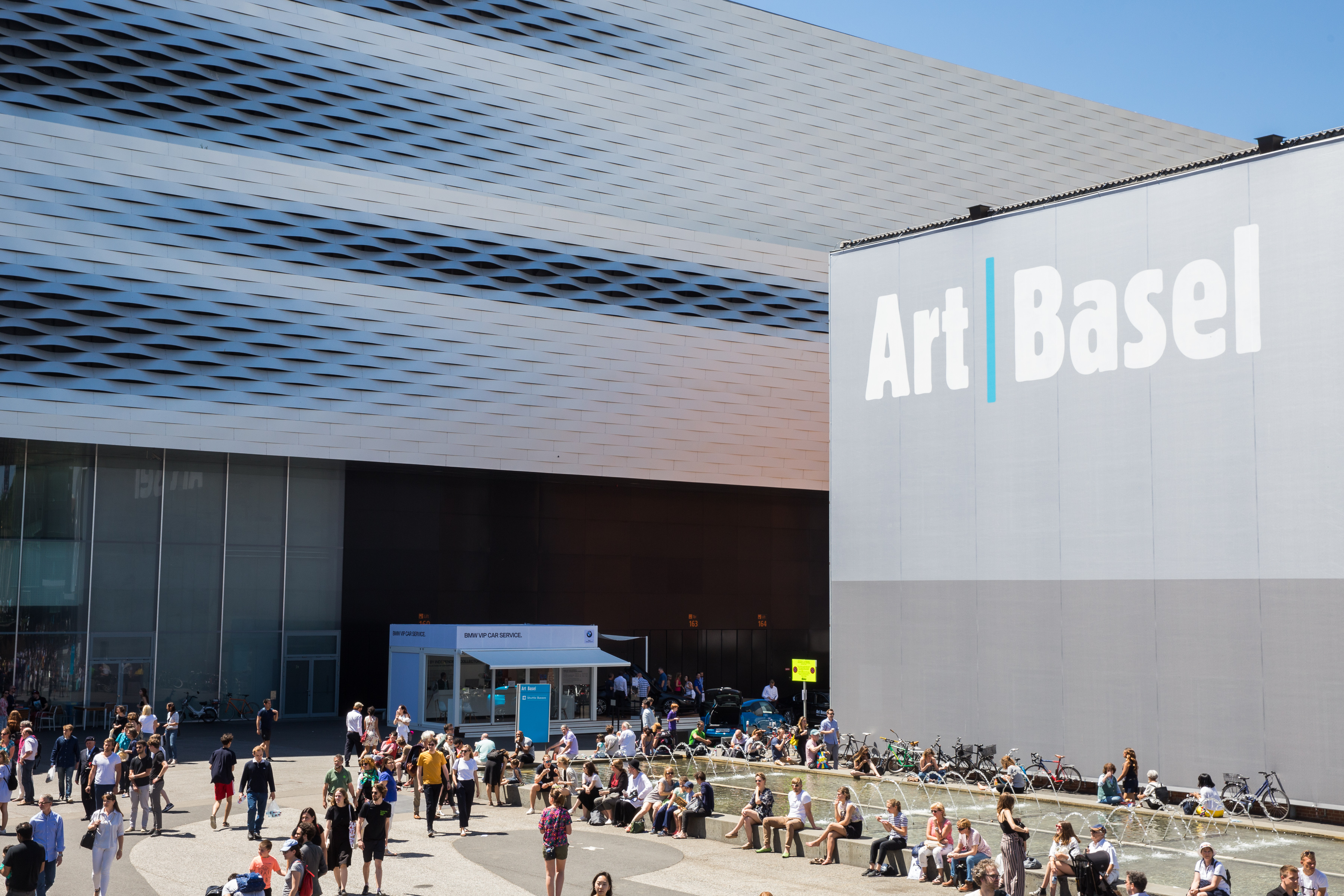 With 273 participating galleries from 33 countries, Art Basel will feature both physical, in-person viewings as well as online viewing rooms