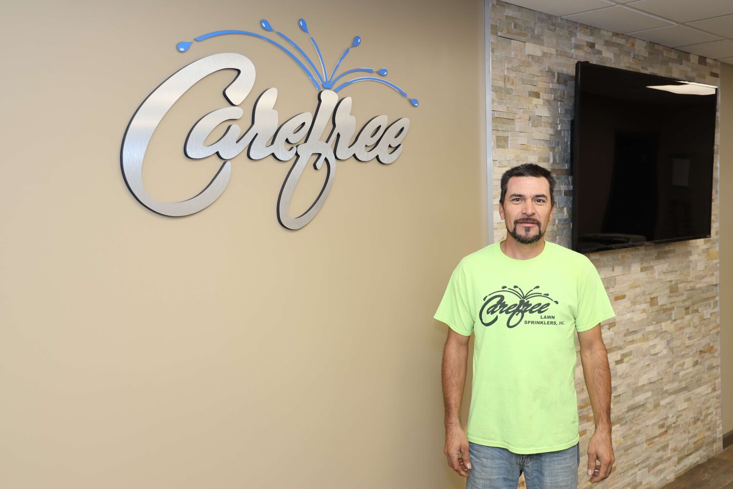 Roberto E at Carefree Systems