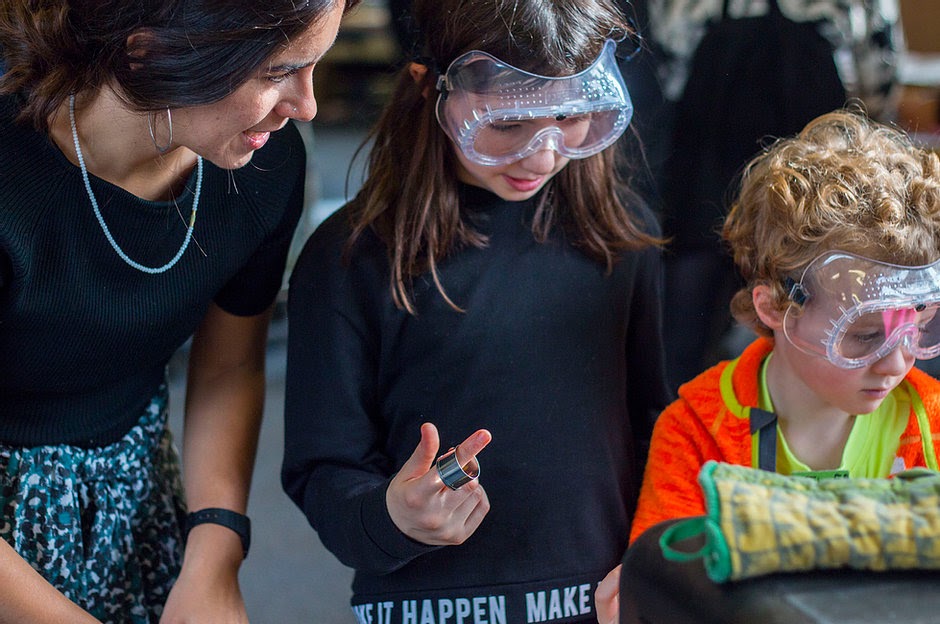 Kids learnign about plastic