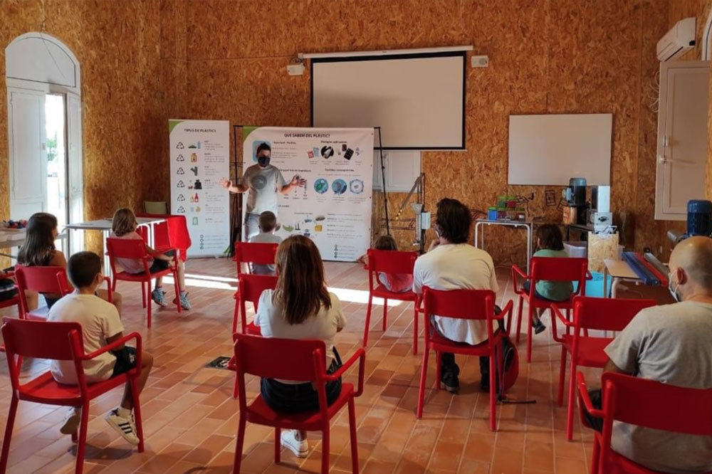 Precious Plastic workshop with kids