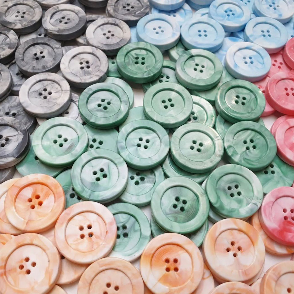 recycled plastic buttons