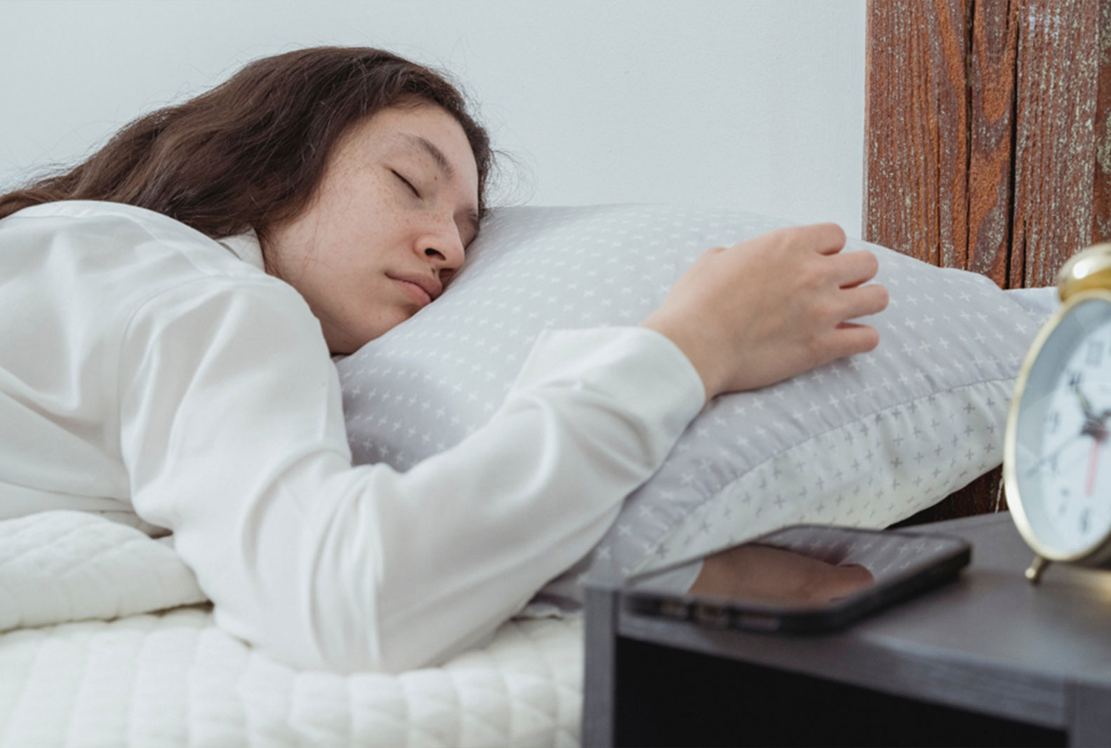 Your screen time and sleep quality • Vively 1 Lifestyle Improvement