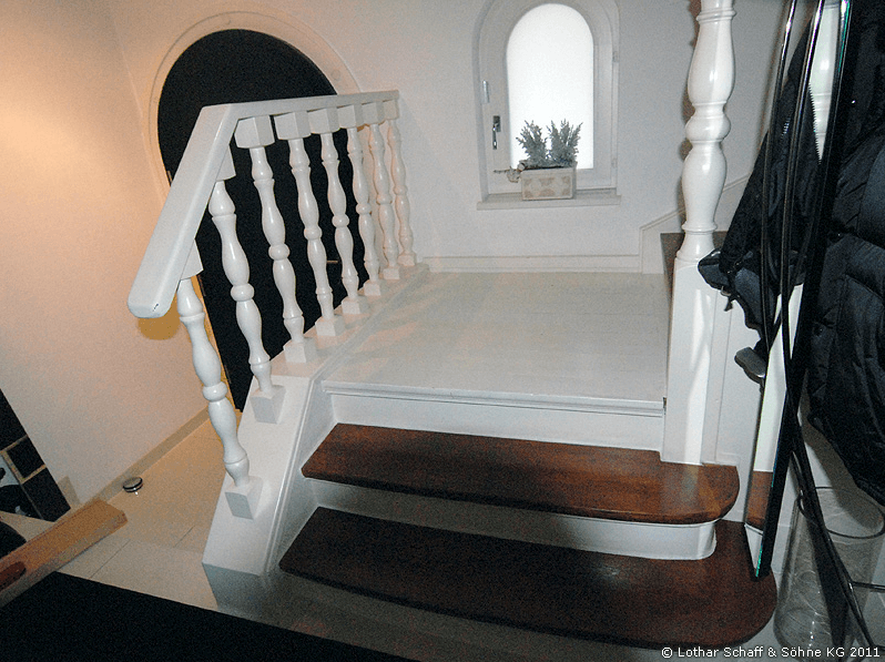Ate Treppe in weiß