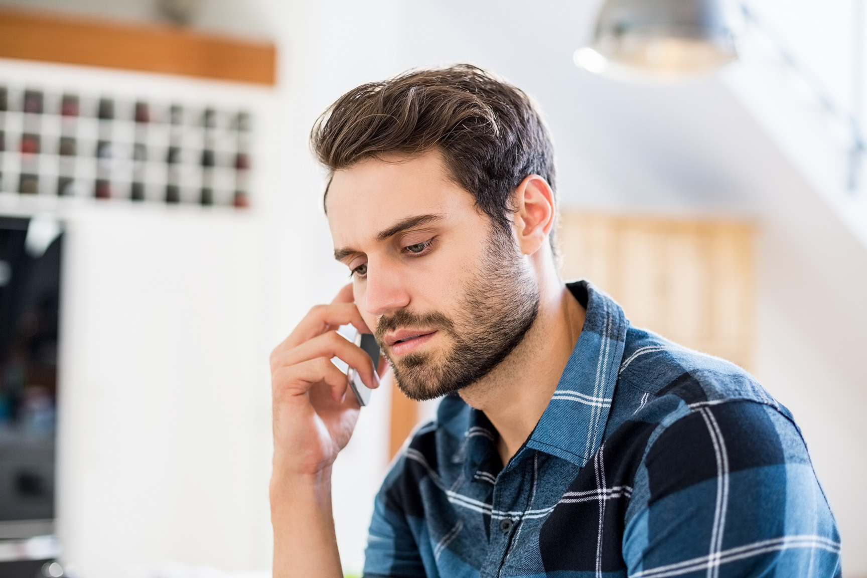 Discussing The Financial Costs for Divorce Through Phone