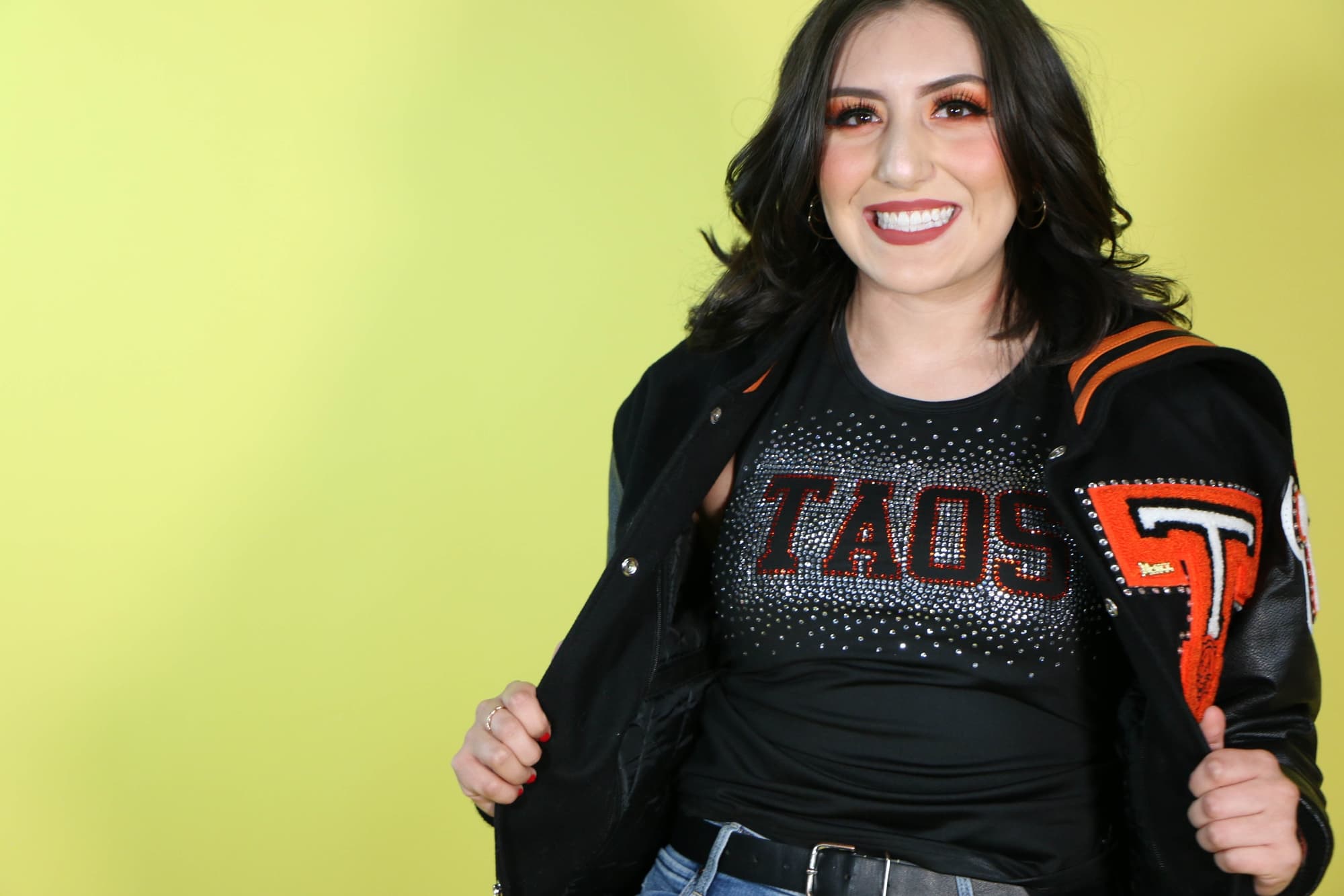 Jasmine Lopez - Moves That Lead