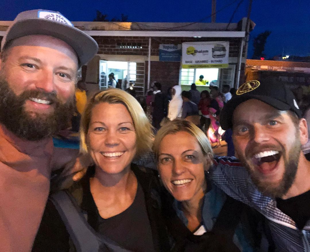 This is a photo of GG hanging out with friends.
