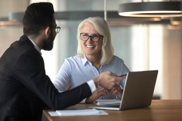 man and woman in social media banking
