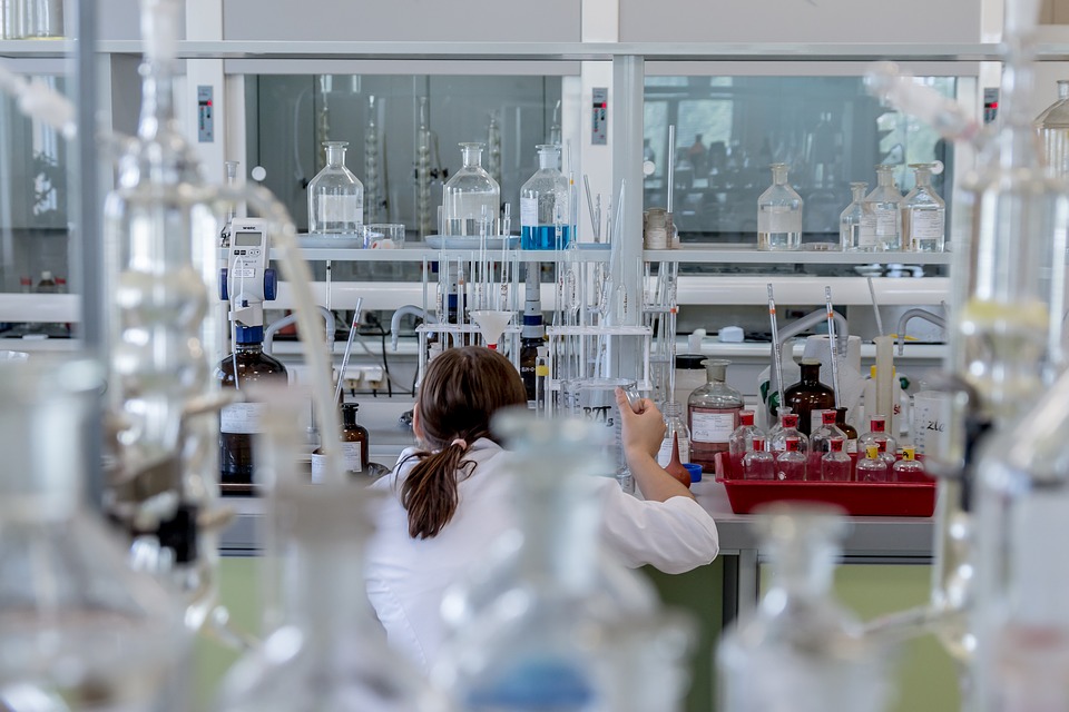 laboratory-2815640_960_720.jpg