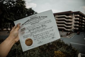 When trying to evaluate a moving company, look for legal documents