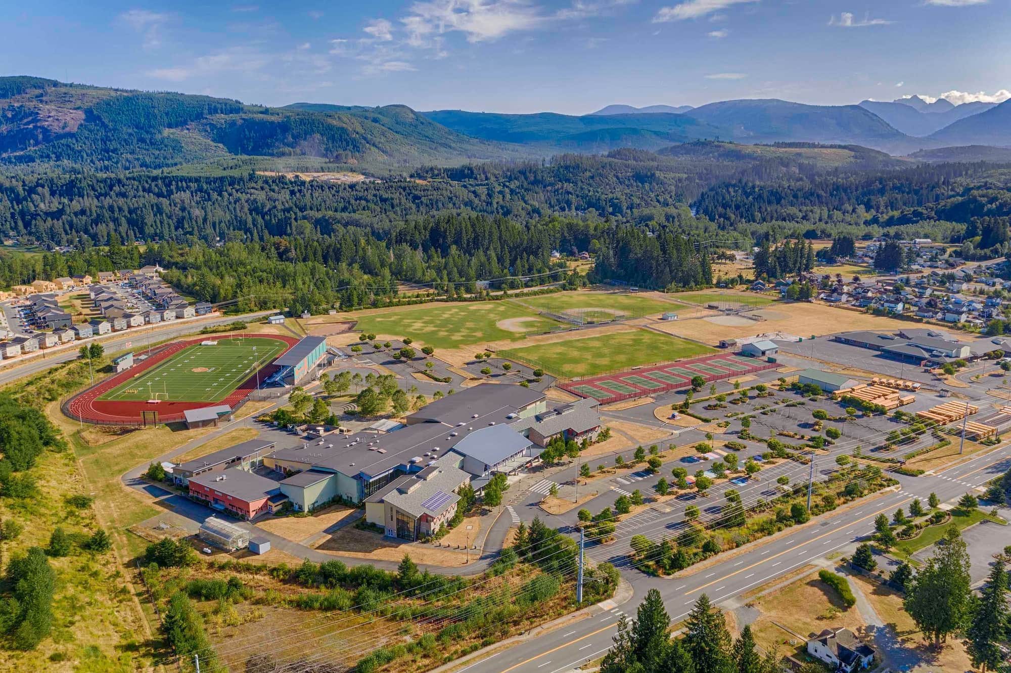 Granite Falls High School Hutteball + Oremus Architecture