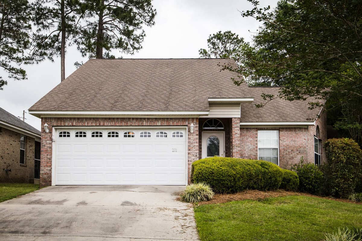 10 English Heather Pl, The Woodlands, TX 77382 - realtor.com®
