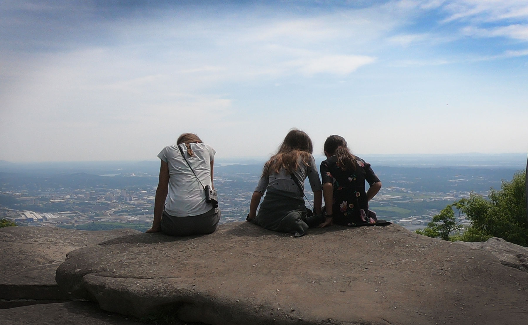 Three girls on Lookout Mountain Overlook at Chickamauga and Chattanooga National Military Park, Tennessee